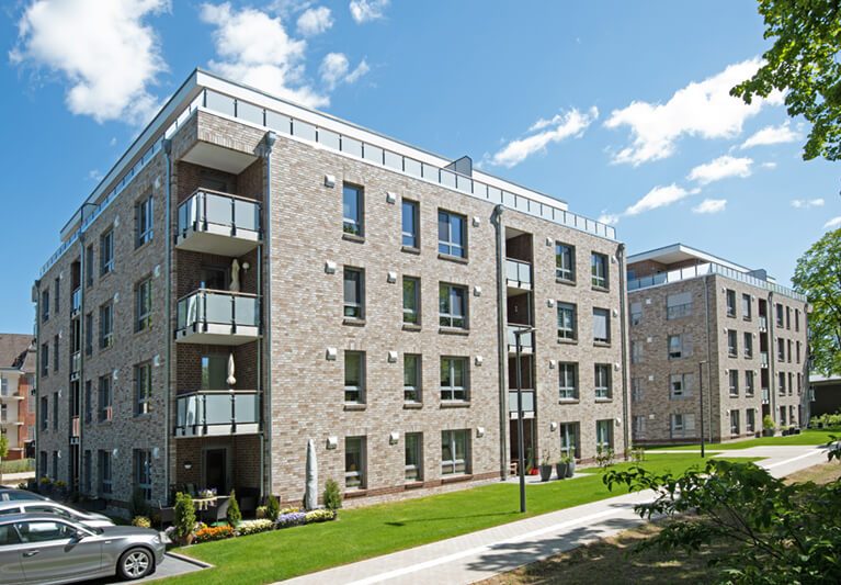 Neubau von 2 x 28 Wohneinheiten mit Teilunterkellerung